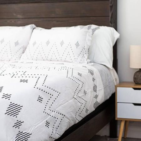 ויקטוריה Beautiful & Cozy 1 Bedroom 1 Bath In The Westshore מראה חיצוני תמונה