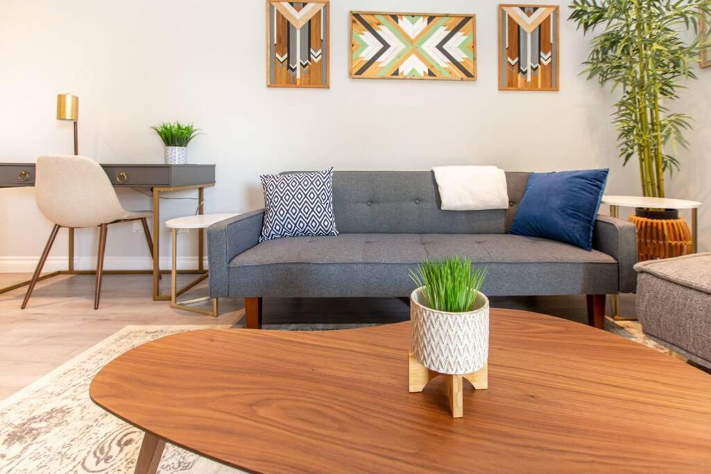 ויקטוריה Beautiful & Cozy 1 Bedroom 1 Bath In The Westshore מראה חיצוני תמונה